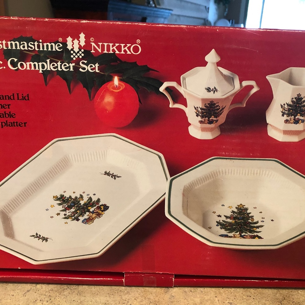 Nikki Christmas dishes